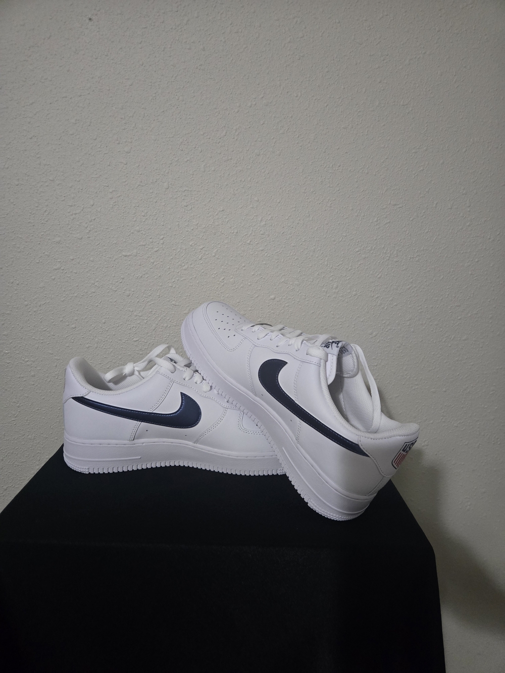 Nike Air Force 1 USA LV8